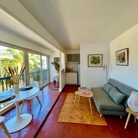 Lägenhet 35m With Pool For Couple In Tropez *