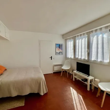 35m With Pool For Couple In Tropez Appartement *