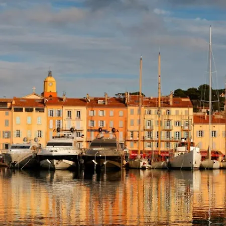 35m With Pool For Couple In Tropez *